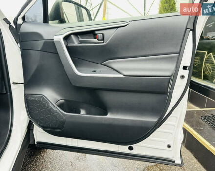 Белый Тойота РАВ 4, объемом двигателя 1.99 л и пробегом 95 тыс. км за 26700 $, фото 24 на Automoto.ua