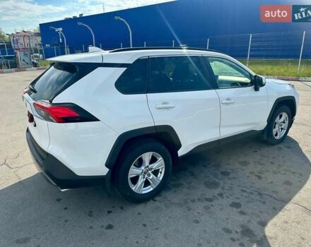 Белый Тойота РАВ 4, объемом двигателя 1.99 л и пробегом 81 тыс. км за 28900 $, фото 2 на Automoto.ua