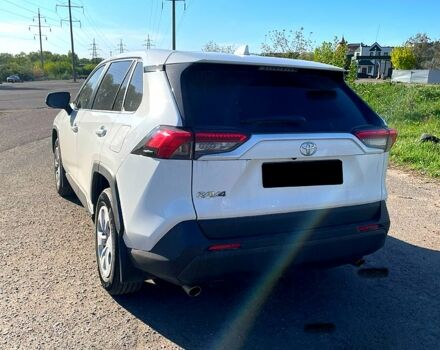 Білий Тойота РАВ 4, об'ємом двигуна 2 л та пробігом 43 тис. км за 22300 $, фото 3 на Automoto.ua