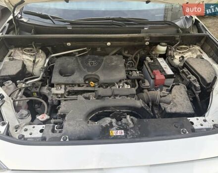 Тойота РАВ 4 2021 в Полтаве на Automoto.ua Белый Тойота РАВ 4, объемом двигателя 1.99 л и пробегом 32 тыс. км за 30900 $, фото 13 на Automoto.ua