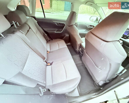 Білий Тойота РАВ 4, об'ємом двигуна 2 л та пробігом 95 тис. км за 24700 $, фото 29 на Automoto.ua