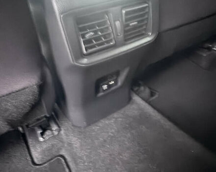 Тойота РАВ 4 2021 в Харькове на Automoto.ua Белый Тойота РАВ 4, объемом двигателя 1.99 л и пробегом 95 тыс. км за 27500 $, фото 3 на Automoto.ua
