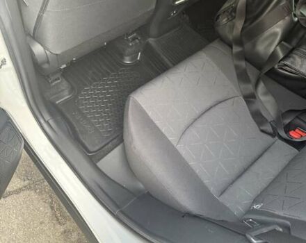 Тойота РАВ 4 2021 в Полтаве на Automoto.ua Белый Тойота РАВ 4, объемом двигателя 1.99 л и пробегом 32 тыс. км за 30900 $, фото 35 на Automoto.ua