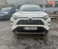 Тойота РАВ 4 2021 в Полтаве на Automoto.ua Белый Тойота РАВ 4, объемом двигателя 1.99 л и пробегом 32 тыс. км за 30900 $, фото 51 на Automoto.ua
