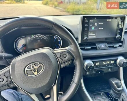 Тойота РАВ 4 2021 в Чернигове на Automoto.ua Белый Тойота РАВ 4, объемом двигателя 2.49 л и пробегом 103 тыс. км за 34999 $, фото 18 на Automoto.ua
