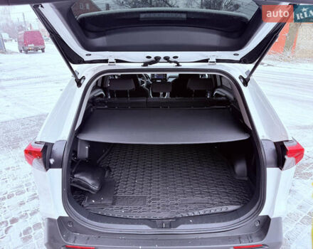 Білий Тойота РАВ 4, об'ємом двигуна 2 л та пробігом 95 тис. км за 24700 $, фото 8 на Automoto.ua