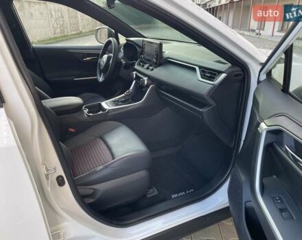 Білий Тойота РАВ 4, об'ємом двигуна 2.49 л та пробігом 75 тис. км за 35500 $, фото 17 на Automoto.ua