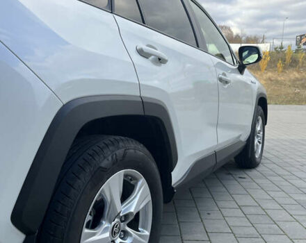 Білий Тойота РАВ 4, об'ємом двигуна 2.5 л та пробігом 25 тис. км за 35000 $, фото 11 на Automoto.ua