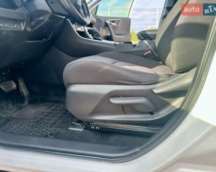 Белый Тойота РАВ 4, объемом двигателя 1.99 л и пробегом 81 тыс. км за 28900 $, фото 10 на Automoto.ua