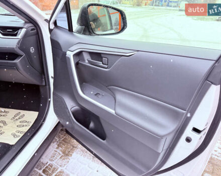 Білий Тойота РАВ 4, об'ємом двигуна 2 л та пробігом 95 тис. км за 24700 $, фото 33 на Automoto.ua