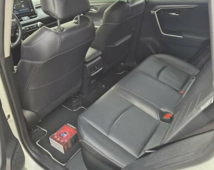 Белый Тойота РАВ 4, объемом двигателя 2.49 л и пробегом 25 тыс. км за 40000 $, фото 7 на Automoto.ua