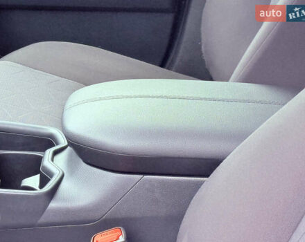 Белый Тойота РАВ 4, объемом двигателя 2 л и пробегом 95 тыс. км за 24999 $, фото 11 на Automoto.ua