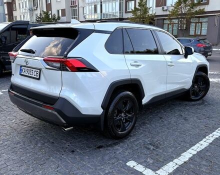 Белый Тойота РАВ 4, объемом двигателя 2 л и пробегом 75 тыс. км за 28399 $, фото 2 на Automoto.ua