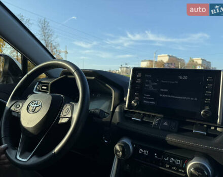 Тойота РАВ 4 2021 в Хмельницком на Automoto.ua Белый Тойота РАВ 4, объемом двигателя 1.99 л и пробегом 38 тыс. км за 31500 $, фото 20 на Automoto.ua