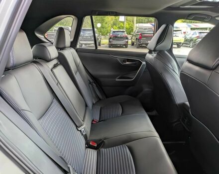 Белый Тойота РАВ 4, объемом двигателя 2.5 л и пробегом 21 тыс. км за 16000 $, фото 10 на Automoto.ua