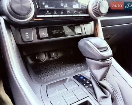 Білий Тойота РАВ 4, об'ємом двигуна 2 л та пробігом 95 тис. км за 24700 $, фото 14 на Automoto.ua