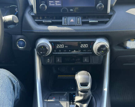 Белый Тойота РАВ 4, объемом двигателя 2.5 л и пробегом 51 тыс. км за 41000 $, фото 9 на Automoto.ua