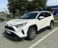 Белый Тойота РАВ 4, объемом двигателя 2 л и пробегом 57 тыс. км за 28000 $, фото 1 на Automoto.ua