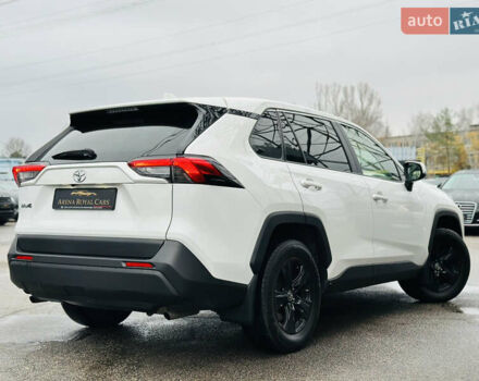 Белый Тойота РАВ 4, объемом двигателя 1.99 л и пробегом 95 тыс. км за 26700 $, фото 1 на Automoto.ua