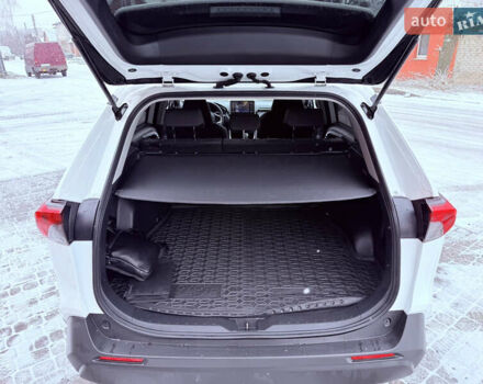 Білий Тойота РАВ 4, об'ємом двигуна 2 л та пробігом 95 тис. км за 24700 $, фото 7 на Automoto.ua