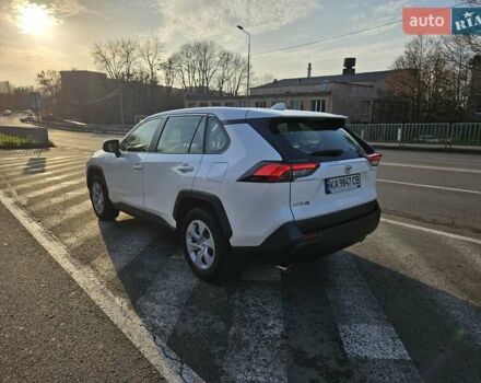 Білий Тойота РАВ 4, об'ємом двигуна 1.99 л та пробігом 149 тис. км за 21500 $, фото 3 на Automoto.ua