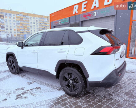Білий Тойота РАВ 4, об'ємом двигуна 2 л та пробігом 95 тис. км за 24700 $, фото 25 на Automoto.ua