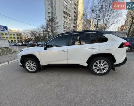 Білий Тойота РАВ 4, об'ємом двигуна 2.49 л та пробігом 156 тис. км за 30100 $, фото 7 на Automoto.ua