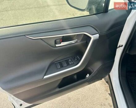 Белый Тойота РАВ 4, объемом двигателя 1.99 л и пробегом 81 тыс. км за 28900 $, фото 8 на Automoto.ua