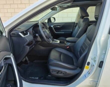 Белый Тойота РАВ 4, объемом двигателя 2.5 л и пробегом 19 тыс. км за 15300 $, фото 5 на Automoto.ua