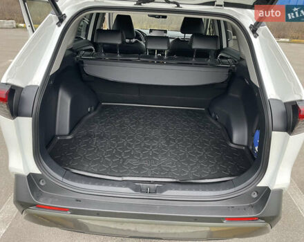 Білий Тойота РАВ 4, об'ємом двигуна 2.49 л та пробігом 92 тис. км за 36300 $, фото 18 на Automoto.ua