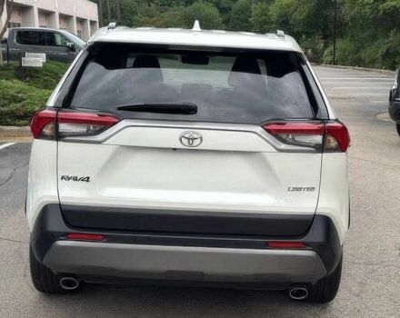 Белый Тойота РАВ 4, объемом двигателя 2.5 л и пробегом 21 тыс. км за 17400 $, фото 4 на Automoto.ua