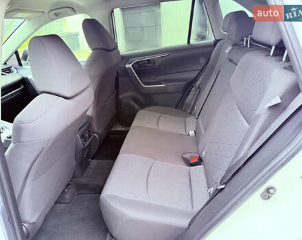 Белый Тойота РАВ 4, объемом двигателя 2 л и пробегом 95 тыс. км за 24999 $, фото 21 на Automoto.ua