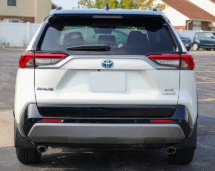 Білий Тойота РАВ 4, об'ємом двигуна 2.5 л та пробігом 21 тис. км за 20000 $, фото 4 на Automoto.ua