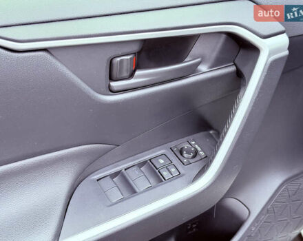 Белый Тойота РАВ 4, объемом двигателя 2 л и пробегом 95 тыс. км за 24999 $, фото 19 на Automoto.ua