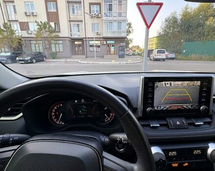 Белый Тойота РАВ 4, объемом двигателя 2 л и пробегом 75 тыс. км за 28399 $, фото 5 на Automoto.ua