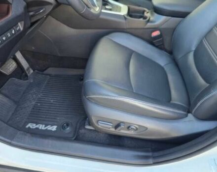 Белый Тойота РАВ 4, объемом двигателя 2.5 л и пробегом 19 тыс. км за 15300 $, фото 8 на Automoto.ua