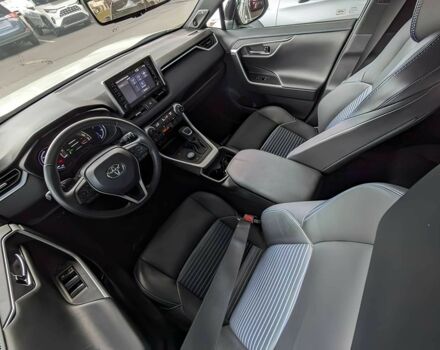 Белый Тойота РАВ 4, объемом двигателя 2.5 л и пробегом 21 тыс. км за 16000 $, фото 6 на Automoto.ua