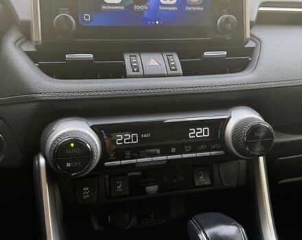 Тойота РАВ 4 2021 в Полтаве на Automoto.ua Белый Тойота РАВ 4, объемом двигателя 1.99 л и пробегом 32 тыс. км за 30900 $, фото 14 на Automoto.ua