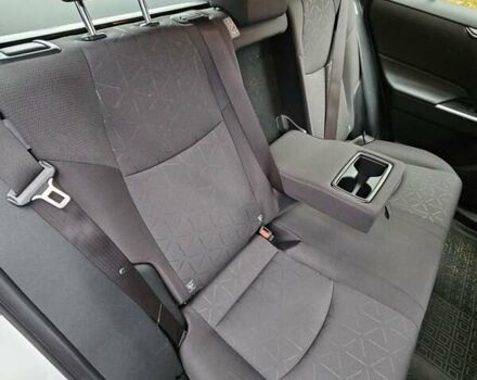 Білий Тойота РАВ 4, об'ємом двигуна 1.99 л та пробігом 149 тис. км за 21500 $, фото 11 на Automoto.ua