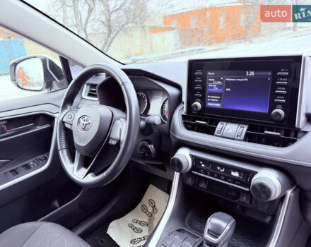 Білий Тойота РАВ 4, об'ємом двигуна 2 л та пробігом 95 тис. км за 24700 $, фото 34 на Automoto.ua