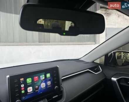 Тойота РАВ 4 2021 в Полтаве на Automoto.ua Белый Тойота РАВ 4, объемом двигателя 1.99 л и пробегом 32 тыс. км за 30900 $, фото 16 на Automoto.ua