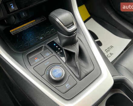 Білий Тойота РАВ 4, об'ємом двигуна 2.49 л та пробігом 57 тис. км за 38750 $, фото 18 на Automoto.ua