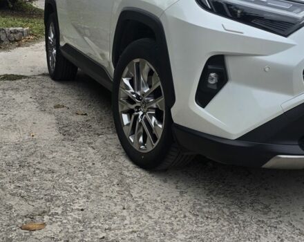 Белый Тойота РАВ 4, объемом двигателя 2 л и пробегом 80 тыс. км за 31000 $, фото 1 на Automoto.ua