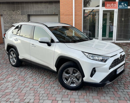 Тойота РАВ 4 2022 в Киеве на Automoto.ua Белый Тойота РАВ 4, объемом двигателя 2 л и пробегом 48 тыс. км за 31800 $, фото 9 на Automoto.ua