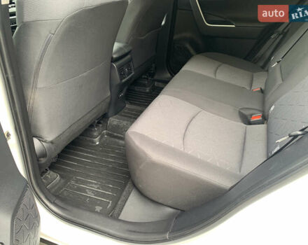 Белый Тойота РАВ 4, объемом двигателя 1.99 л и пробегом 119 тыс. км за 30000 $, фото 16 на Automoto.ua