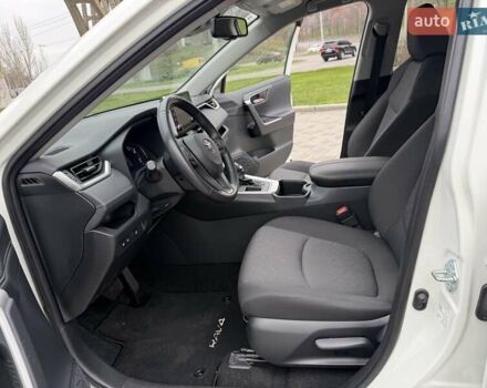 Білий Тойота РАВ 4, об'ємом двигуна 1.99 л та пробігом 25 тис. км за 30500 $, фото 13 на Automoto.ua