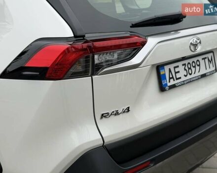 Білий Тойота РАВ 4, об'ємом двигуна 1.99 л та пробігом 25 тис. км за 30500 $, фото 4 на Automoto.ua
