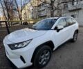 Белый Тойота РАВ 4, объемом двигателя 1.99 л и пробегом 100 тыс. км за 30500 $, фото 1 на Automoto.ua