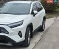 Білий Тойота РАВ 4, об'ємом двигуна 2 л та пробігом 80 тис. км за 31000 $, фото 1 на Automoto.ua