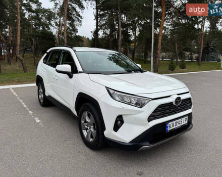 Белый Тойота РАВ 4, объемом двигателя 2 л и пробегом 110 тыс. км за 28000 $, фото 3 на Automoto.ua